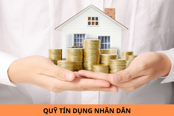 Quỹ tín dụng nhân dân phải niêm yết các thông tin nào tại trụ sở chính?