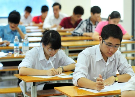 Some Adjustments in the Recruitment of Officials and Public Employees in Vietnam