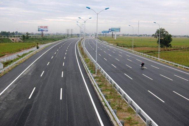 Bổ sung trách nhiệm của chủ đầu tư dự án đường cao tốc