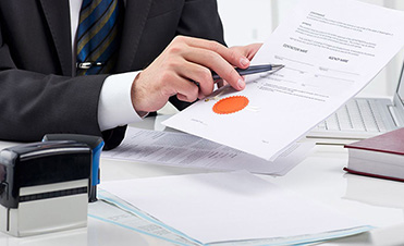 New regulations on assessment and grading of Vietnamese officials and public employees