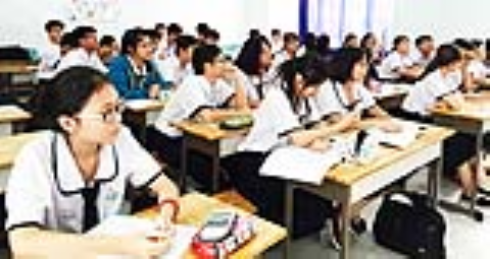 Teachers Providing Private Tutoring Services May Be Fined Up to 15 Million VND