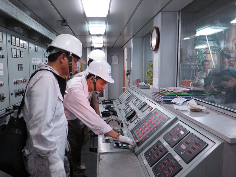 Trách nhiệm, quyền hạn của đăng kiểm viên tàu biển