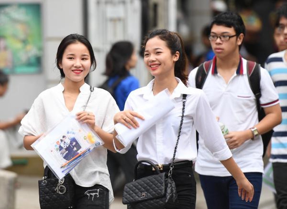 Vietnam: A candidate who gets sick no more than 10 days before the exam date shall be subject to exception in graduation recognition