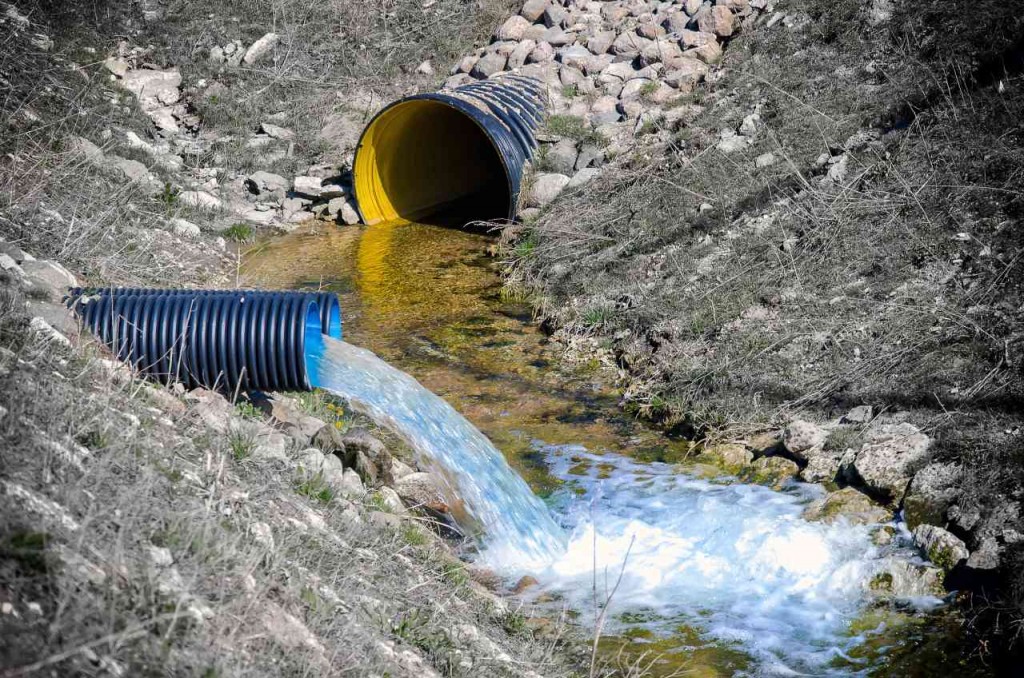 Định mức kinh tế - kỹ thuật đánh giá hiện trạng xả nước thải vào nguồn nước