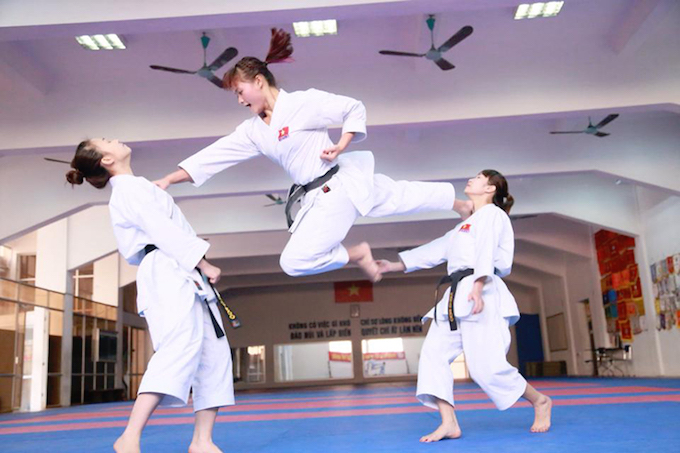 Tập huấn nhân viên chuyên môn đối với môn Karate