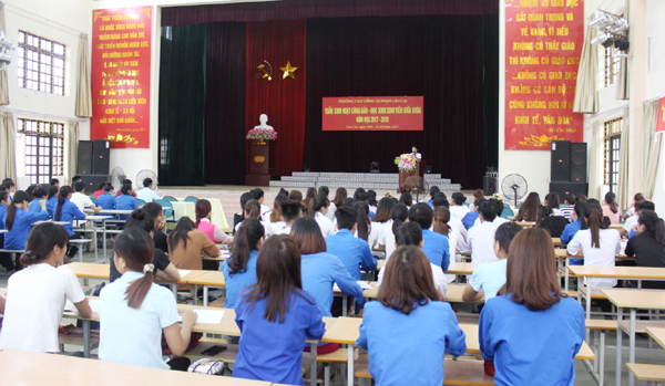 Guidelines for Evaluating Political Education Course at College Level in Vietnam