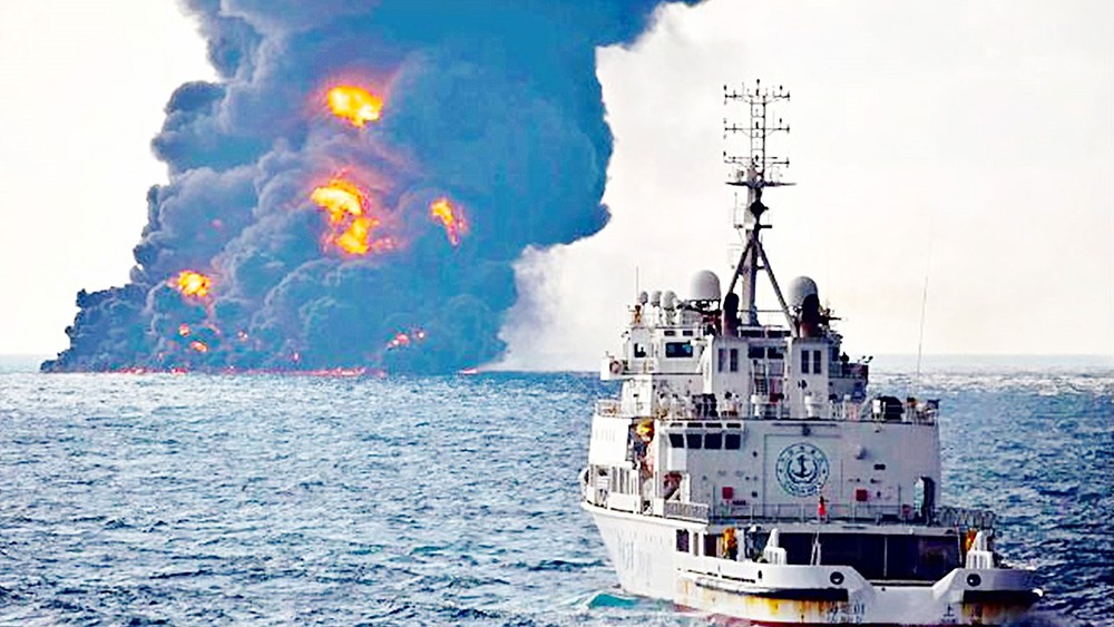 Ban hành quy trình khắc phục hậu quả sự cố tràn dầu trên biển