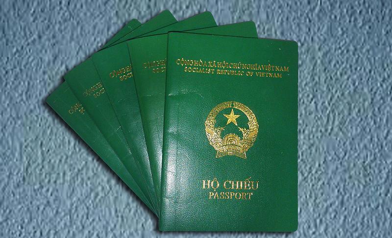 Công dân Việt Nam có thể ủy thác cho cơ quan khác nộp hồ sơ cấp hộ chiếu