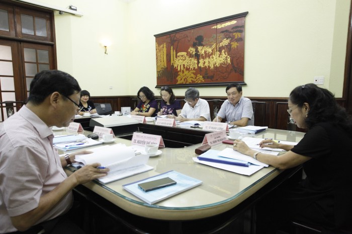 Thay đổi thành phần của Hội đồng tuyển chọn nhiệm vụ KHCN cấp bộ