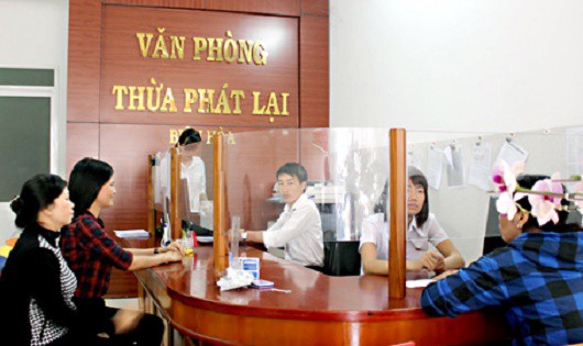 Từ 24/02/2020, Thừa phát lại được làm những công việc gì?