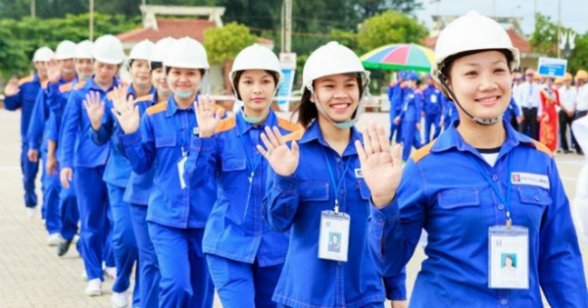 Nhà nước khuyến khích doanh nghiệp ưu tiên tuyển dụng lao động nữ 