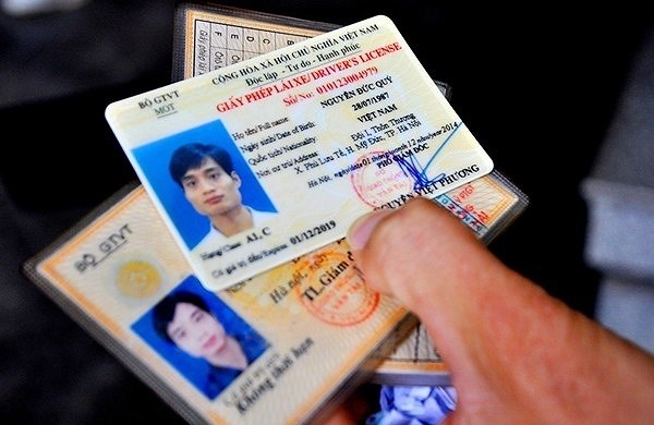 Quy định về đổi giấy phép lái xe sang thẻ PET: Những thông tin cần biết