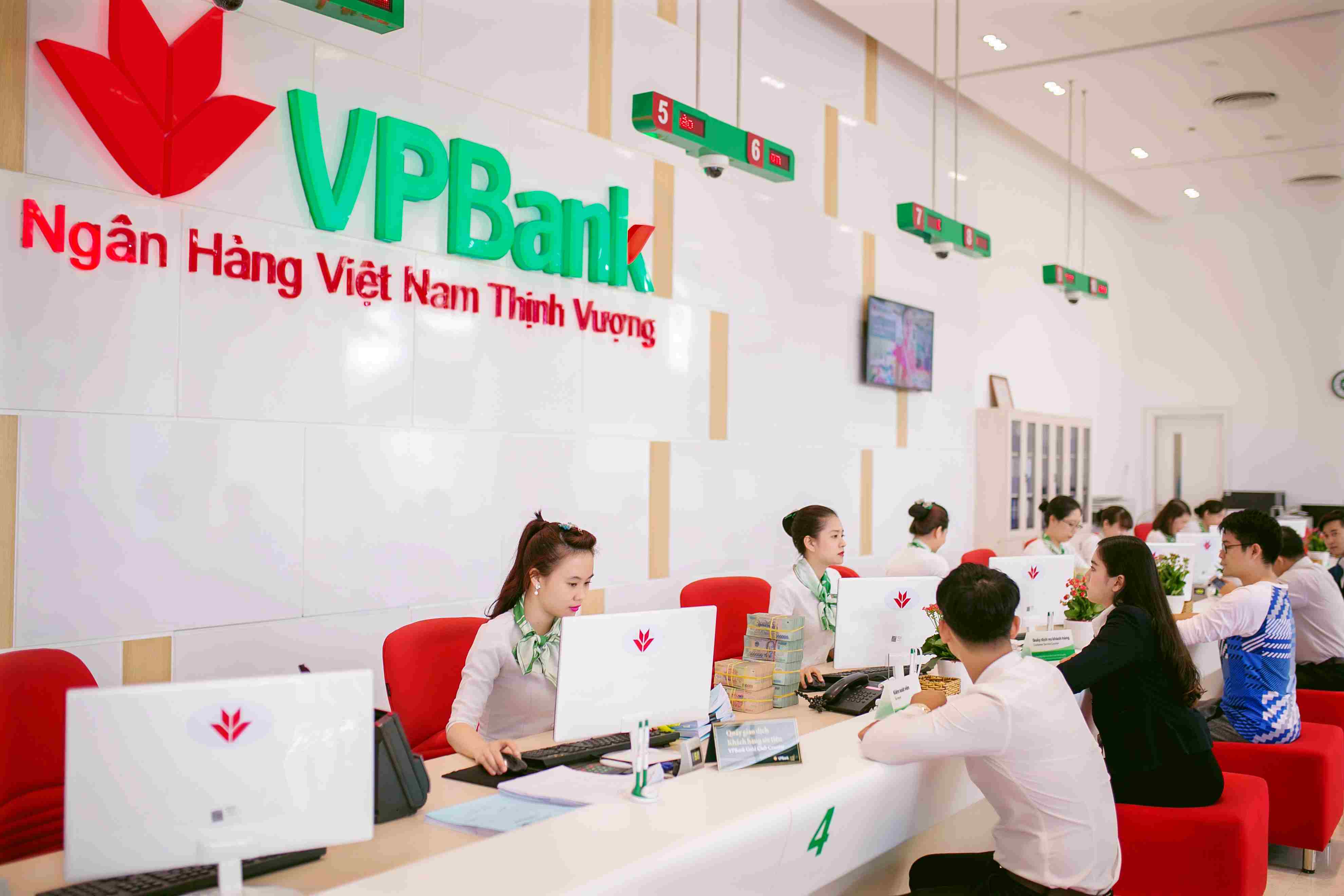 Conditions for a financial company to conduct banking operations in Vietnam