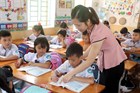Resolution 102/NQ-CP: Hire a contract teacher to substitute for the teacher on maternity leave in Vietnam
