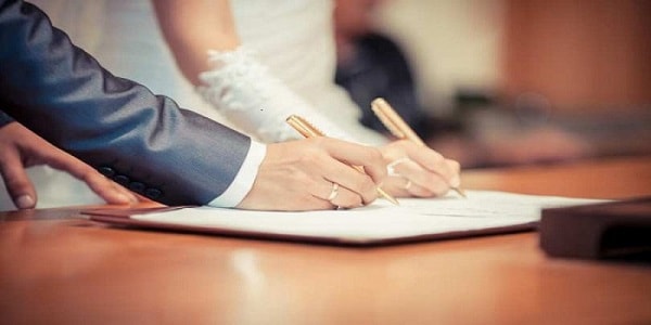 Dùng giấy tờ của người khác để làm thủ tục đăng ký kết hôn: Phạt bao nhiêu?