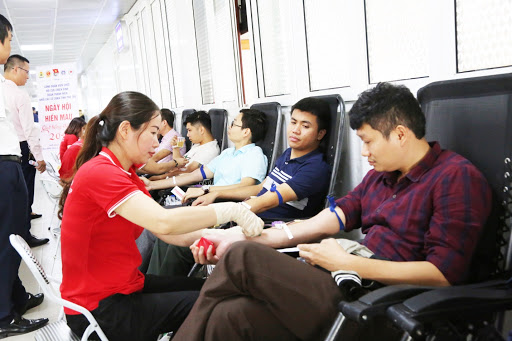 Người hiến máu tình nguyện được hưởng những chế độ gì sau khi hiến máu?