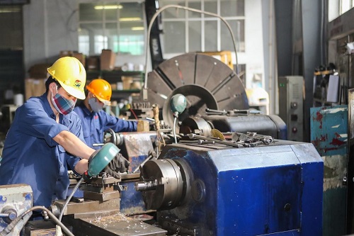 Minimum competency requirements for mechanical equipment fabrication at college level in Vietnam