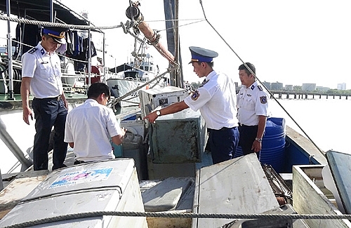 Thẩm quyền xử phạt VPHC của Cảnh sát biển VN trong hoạt động TM
