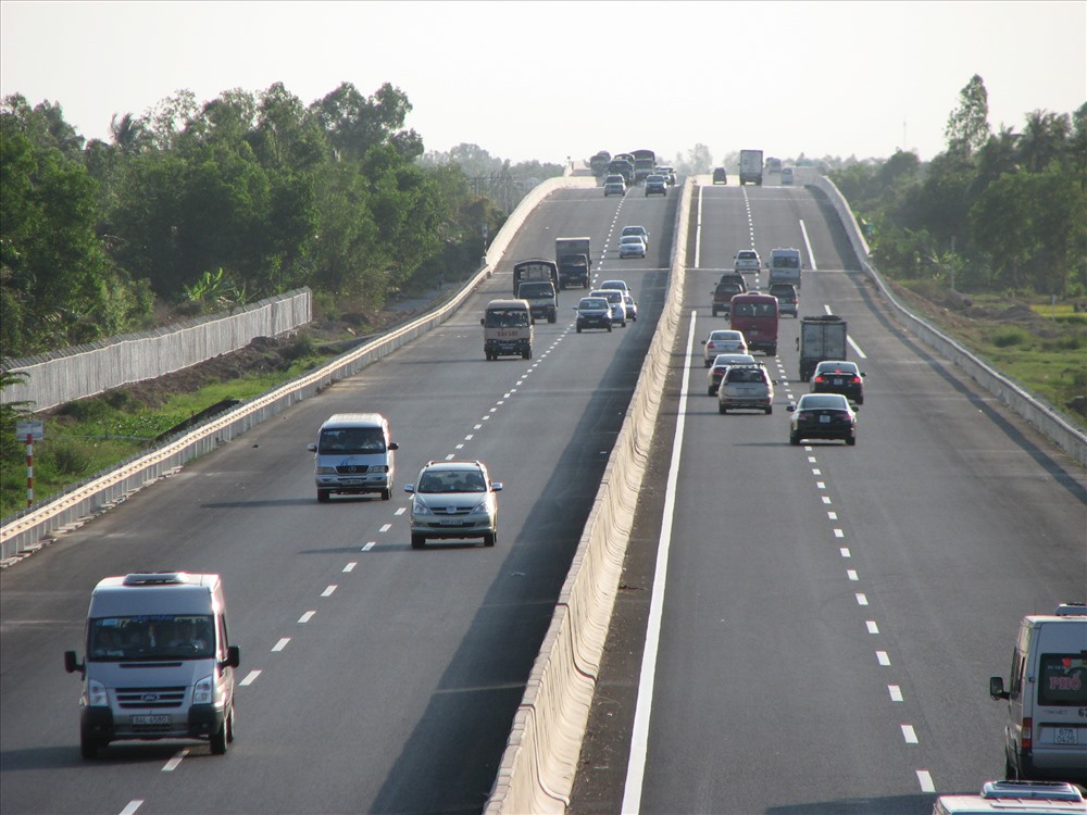 Các quy định khi tham gia giao thông trên đường cao tốc bắt buộc phải biết