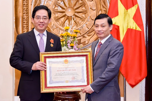 Mở rộng đối tượng được nhận “Huân chương hữu nghị” là người nước ngoài 