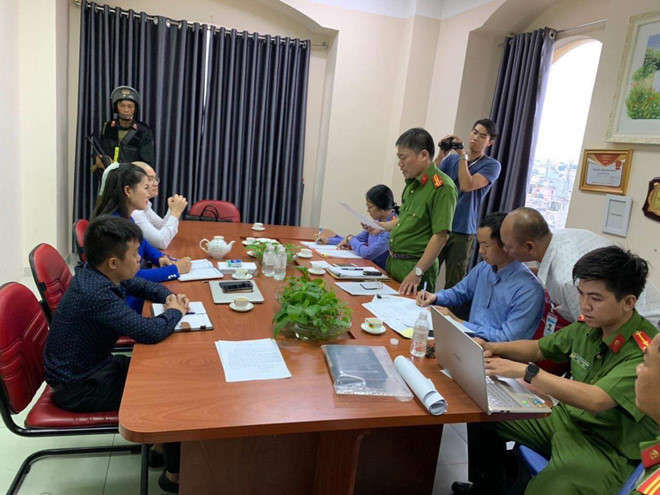 Vietnam: It is required to make a record of handover and receipt of the administrative violator