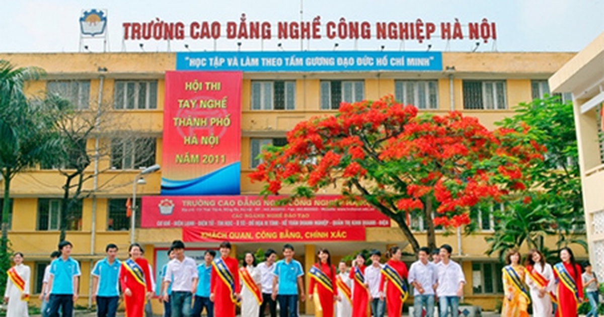 Thủ tục công nhận hiệu trưởng trường cao đẳng nghề được tiến hành như thế nào?