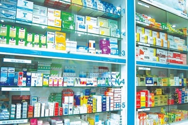 What are the conditions for issuance of a pharmacy practice certificate in Vietnam?