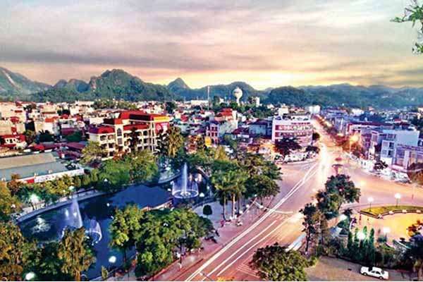 Điều chỉnh xã Ít Ong  để thành lập thị trấn Ít Ong, huyện Mường La, tỉnh Sơn La