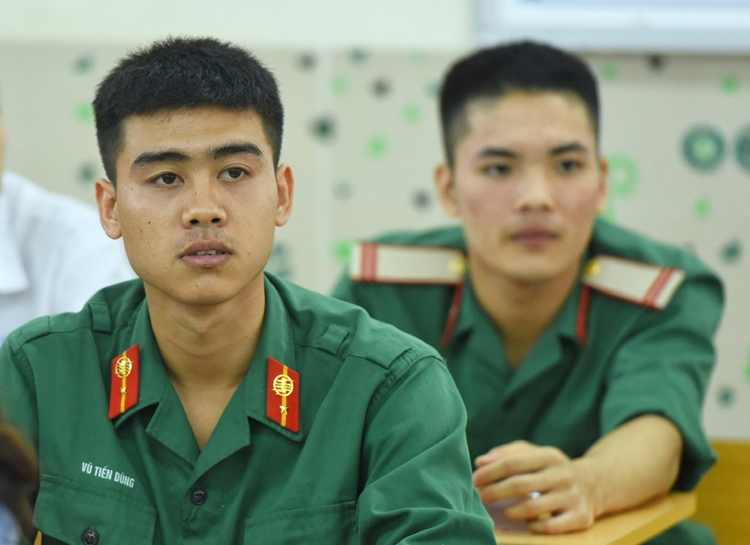 Regulations on admission to the training program for military personnel of commune-level military commands in Vietnam