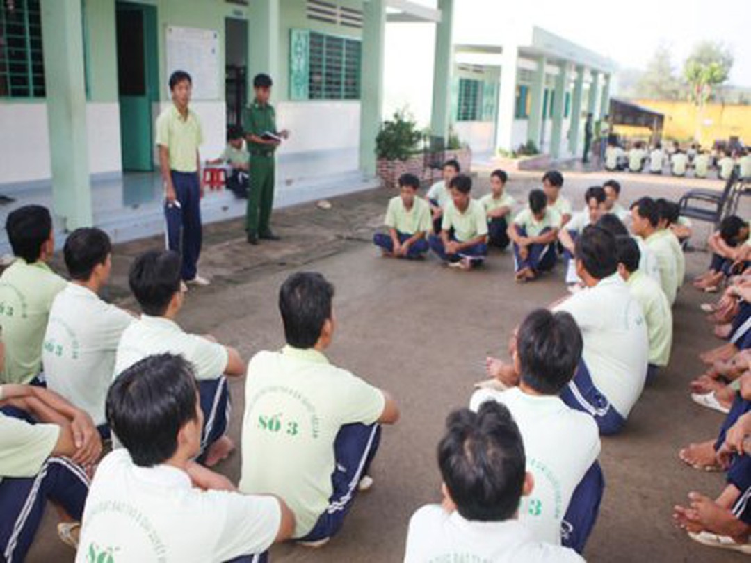 Procedure for Legal Compliance Review of Compulsory Rehabilitation Records by the Head of the District Judicial Division in Vietnam