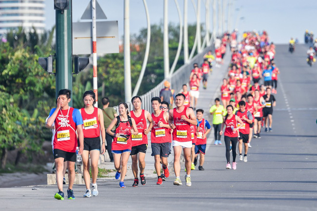 Giải thi đấu thể thao quần chúng quốc tế có sự tham dự của VĐV nước ngoài