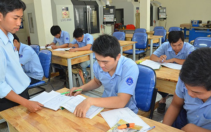 Hanoi, Vietnam: Ad hoc General Meeting of Shareholders of a Private Secondary College According to the Board of Directors' Decision