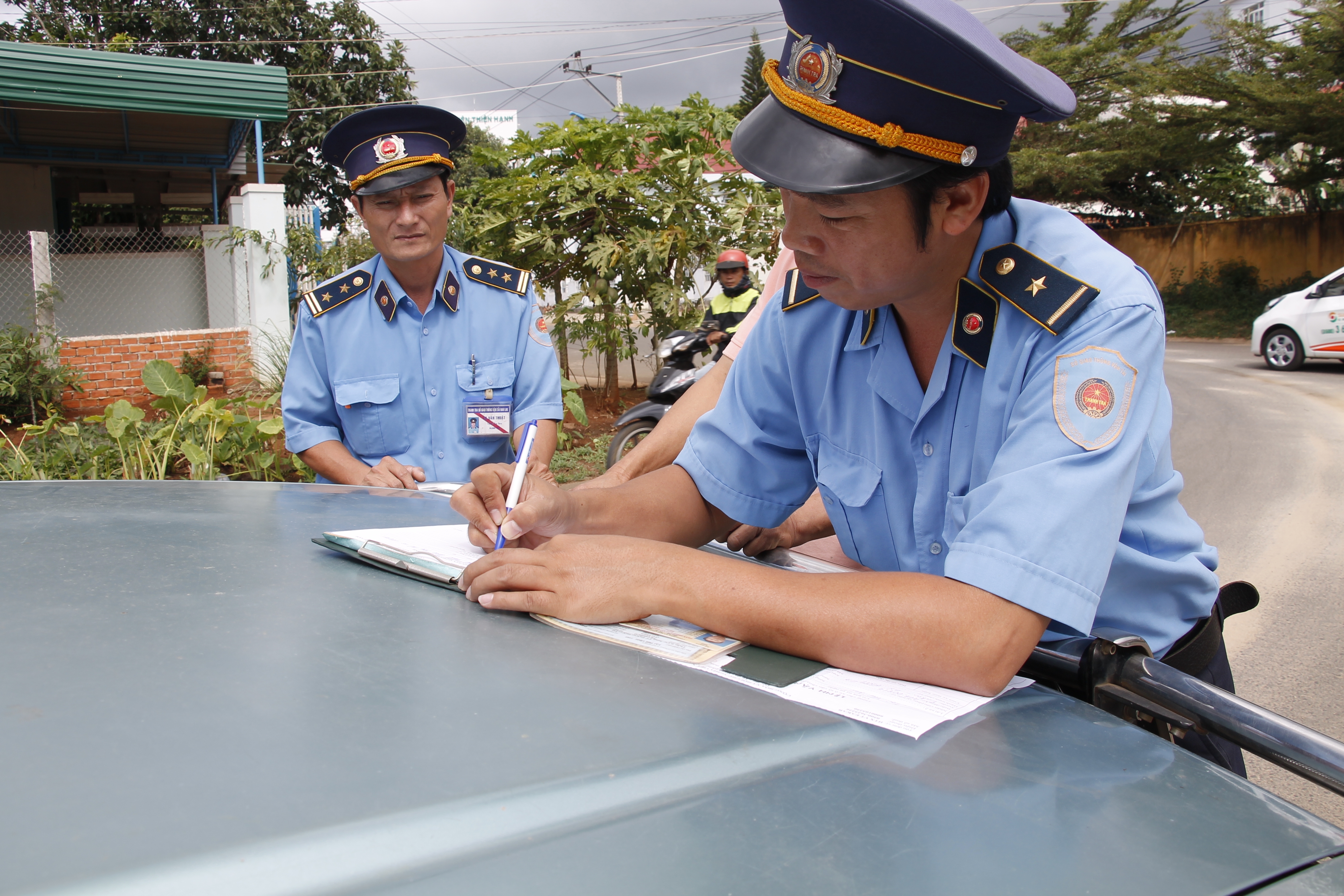 Vietnam: Inspectors must be exemplary in law abidance