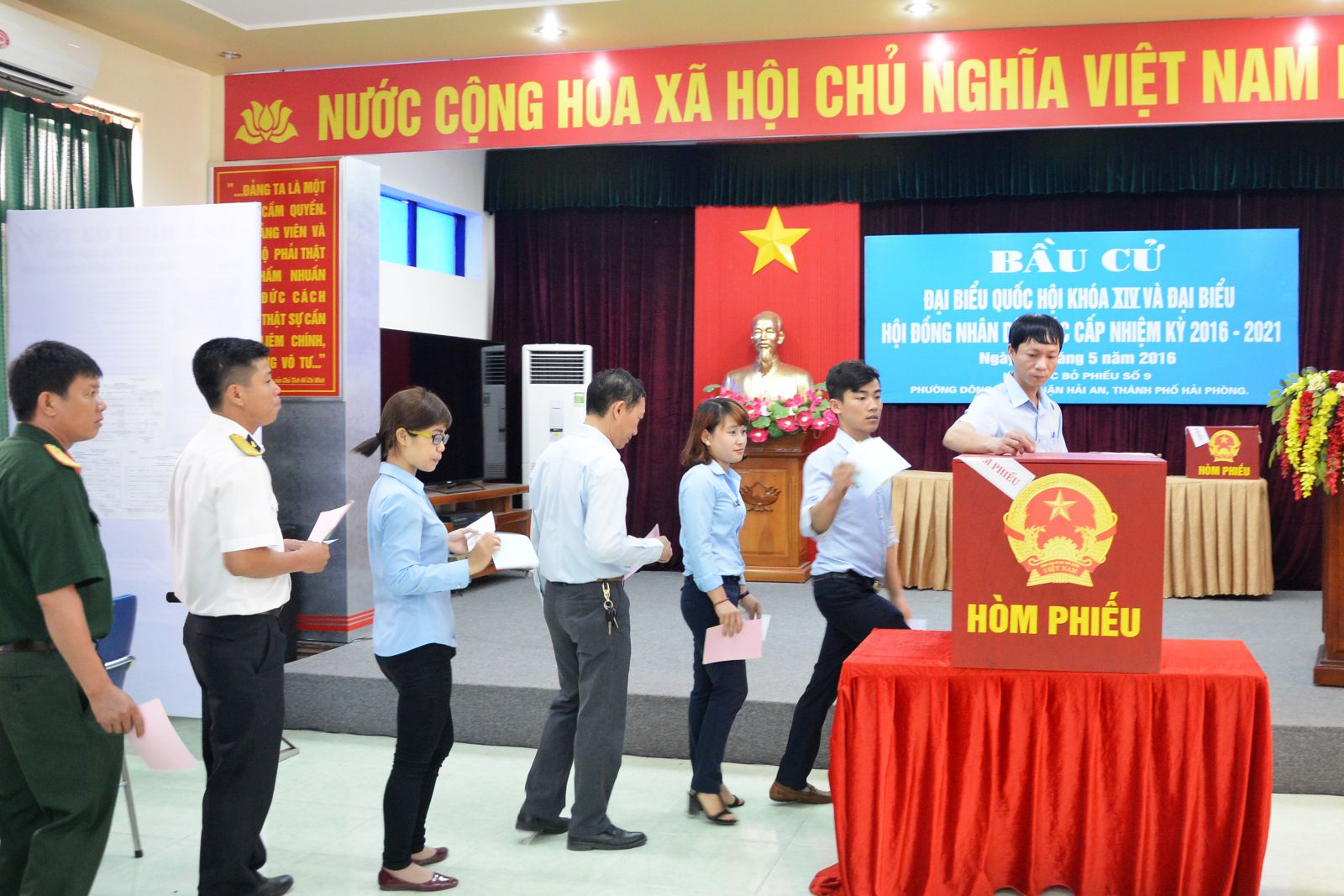 10 tasks and powers of National Election Commission in election of deputies to the National Assembly of Vietnam