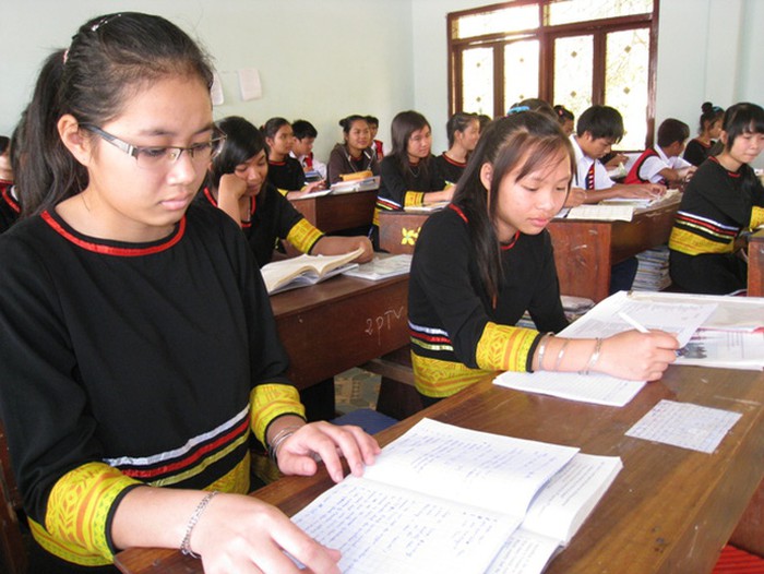 Vietnam: Criteria for ethnic minority students who are enrolled under the electoral system