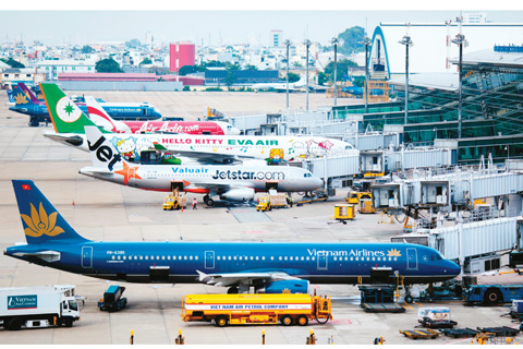 Việc tổ chức cung cấp DV phi hàng không tại cảng hàng không được quy định như nào?