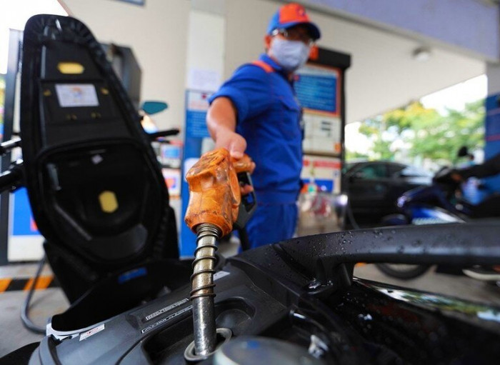 HOT: Chính thức công bố giá xăng dầu mới nhất từ 2021