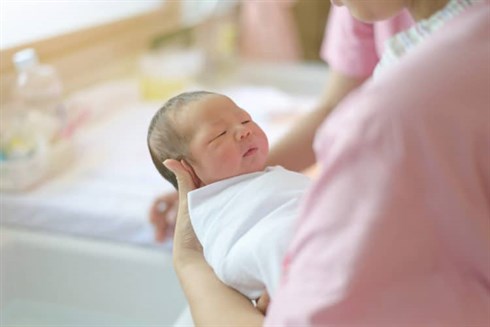 Cần biết: Chế độ thai sản cho lao động nước ngoài sinh con năm 2021