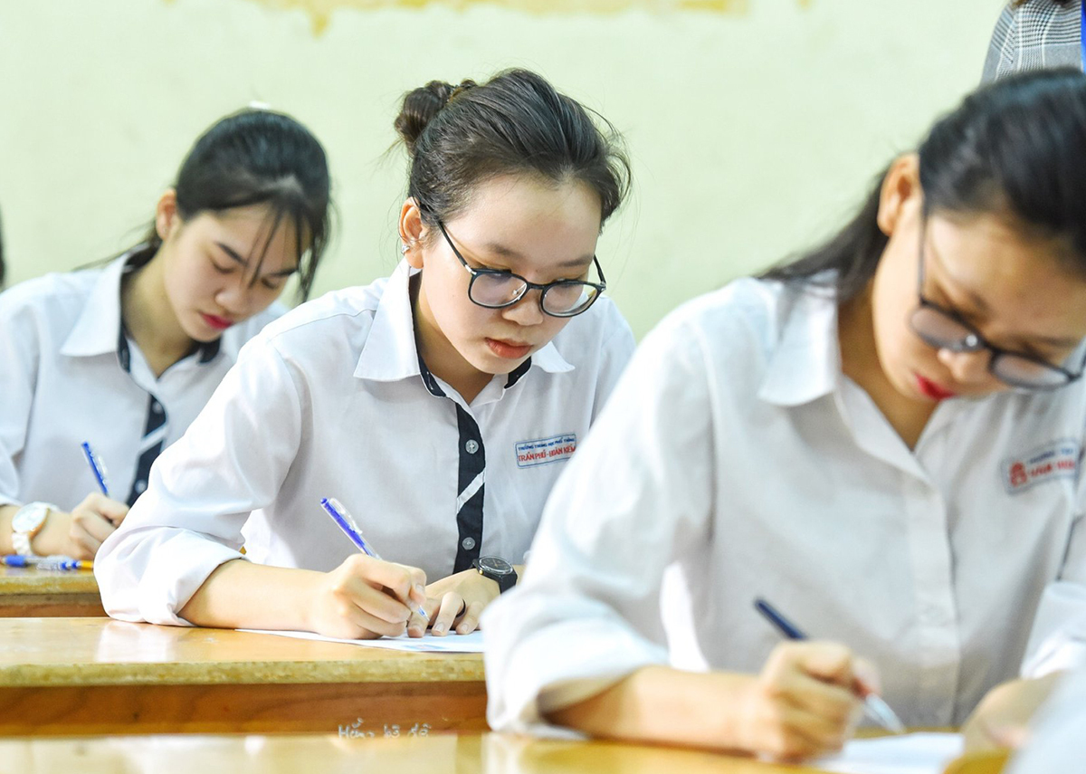 Procedures for registering for the high school graduation exam on May 20, 2021 in Vietnam 