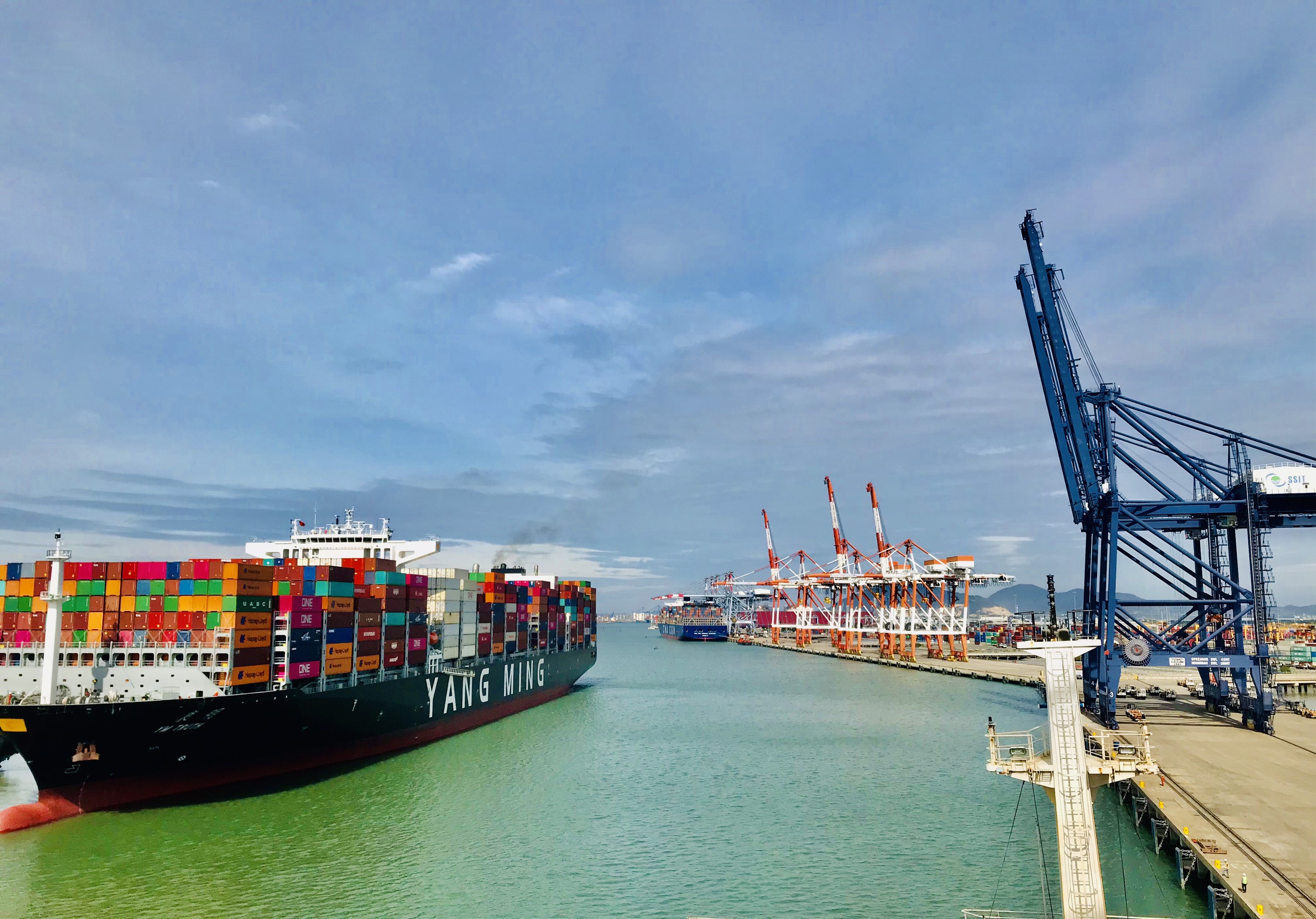 Announcement of a list of 34 seaports in Vietnam