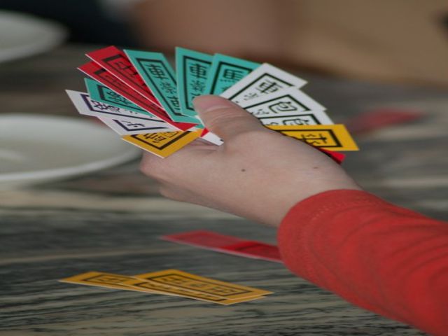 Is four colour card considered illegal gambling in Vietnam? 
