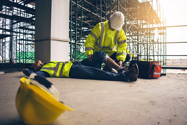 How should the employer compensate when the employee has an occupational accident in Vietnam?