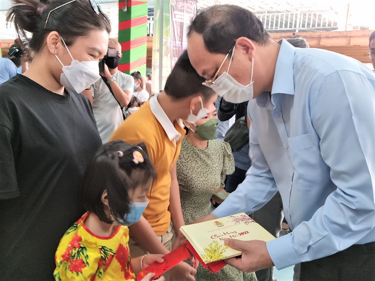 Hà Nội: Hỗ trợ đến 01 triệu cho đoàn viên, NLĐ khó khăn dịp Tết Âm lịch 2023