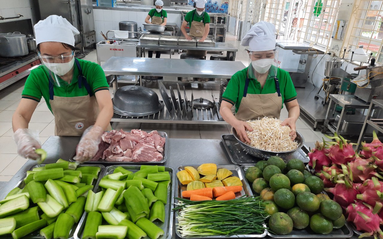 HCMC, Vietnam: Strengthening food safety in schools