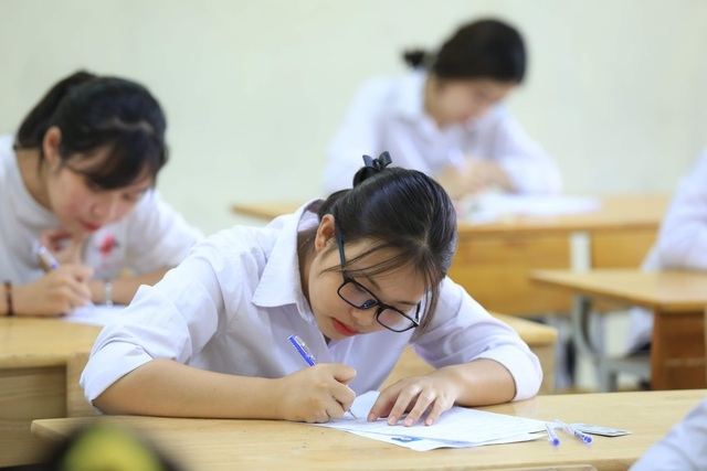 Amendments to application of candidates participating in the national excellent student selection exam in Vietnam