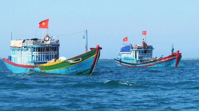 What are Vietnamese ships? Regulations on the flying of flags on Vietnamese ships