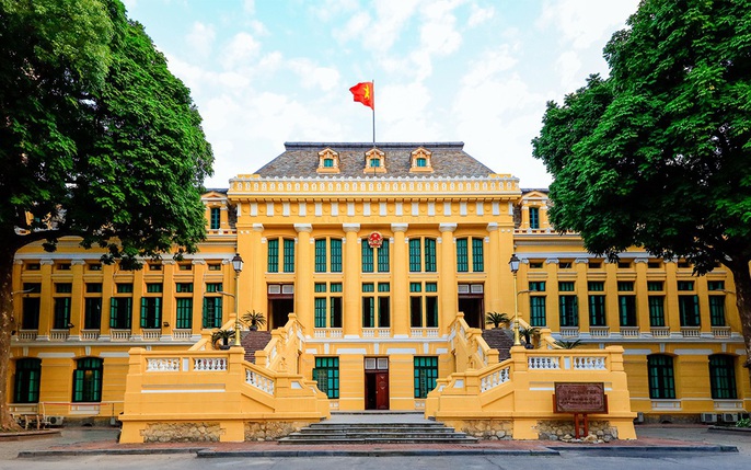 To propose the President to be Chairman of the National Judicial Council in Vietnam