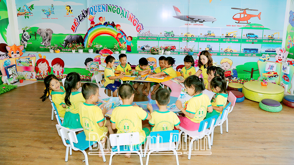 What is the maximum number of children in daycare groups or kindergarten classes in Vietnam?