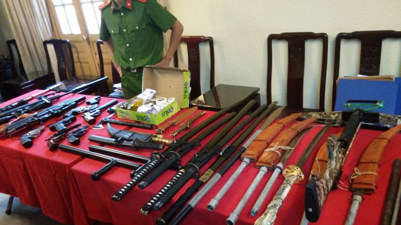 Thủ tục cấp Giấy phép sử dụng vũ khí quân dụng tại Việt Nam