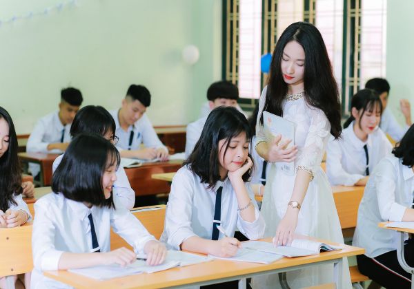 Requirements for the organization of training following the professional title standards of secondary school teachers in Vietnam